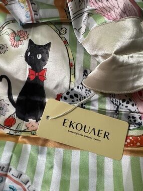 Ekouaer Women's Satin Cat-Print Pajama Set in Cream & Green